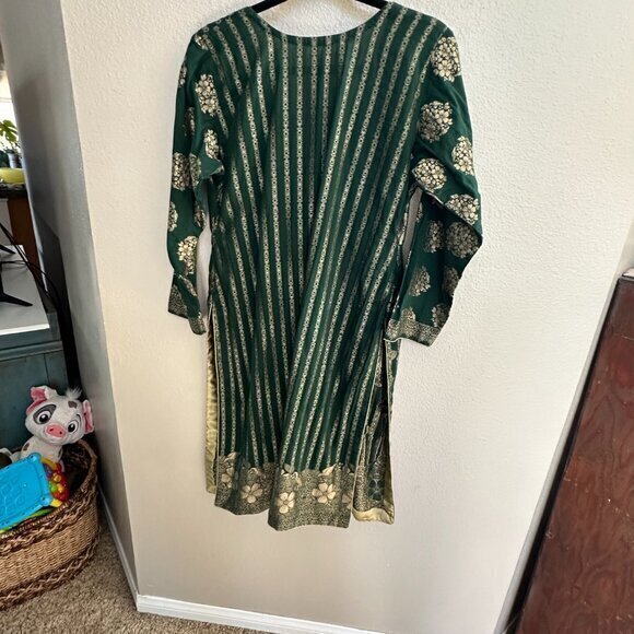 Homemade Indian Dress Size and brand unknown - Picture 4 of 7